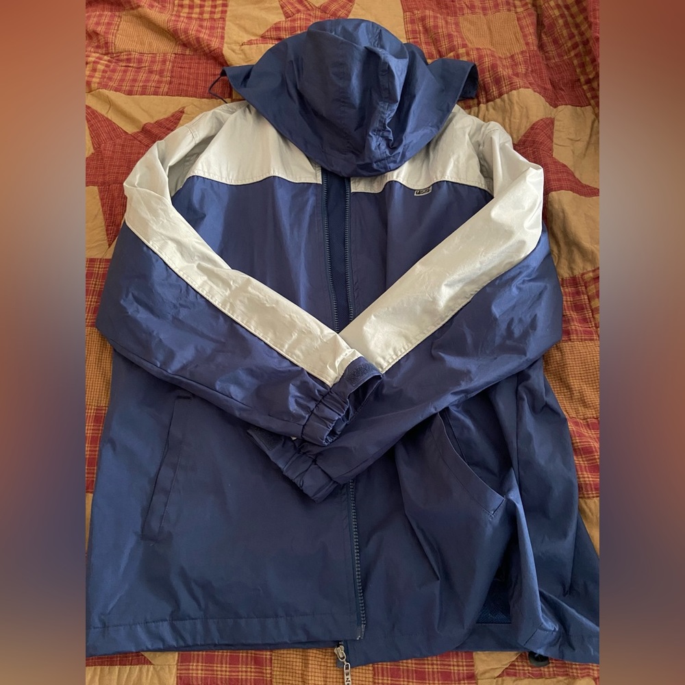 Uzzi Amphibious Water Resistant Windbreaker with Hoodie